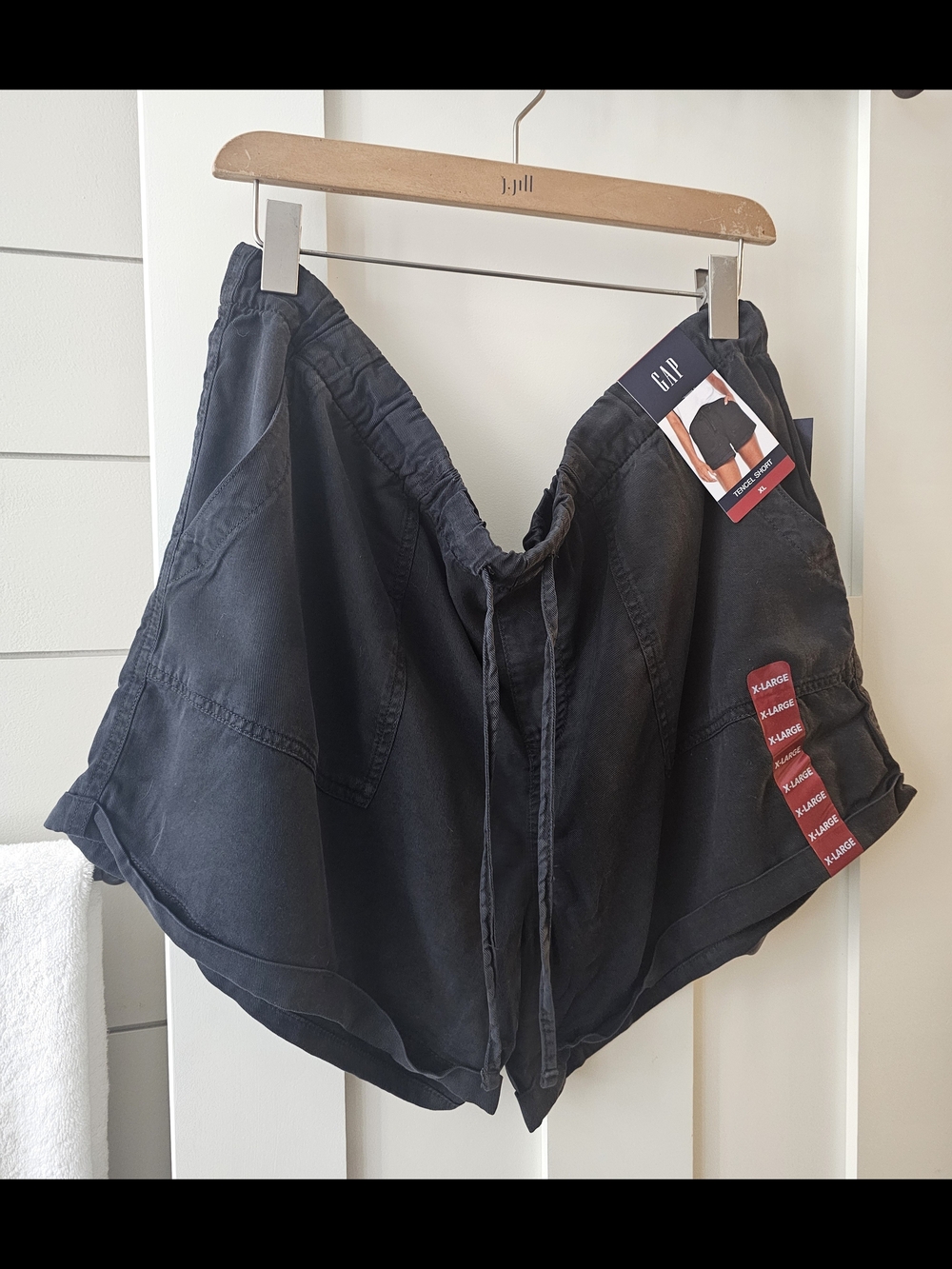 GAP Black Drawstring Athletic Shorts